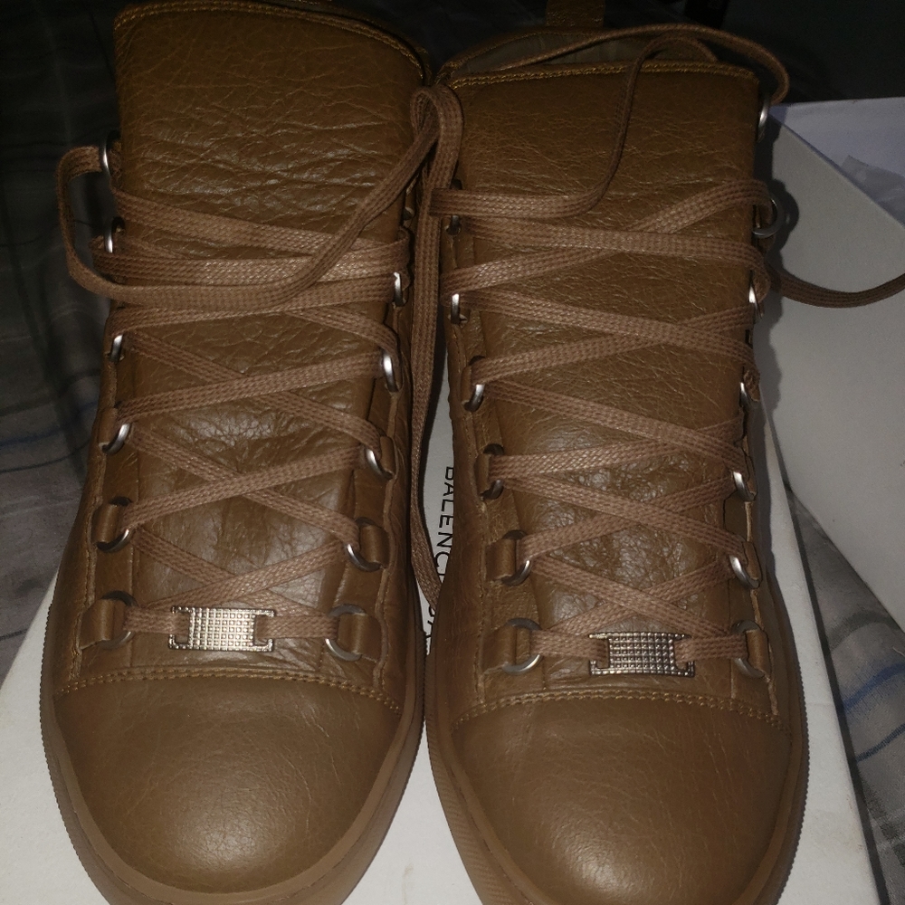 Balenciaga arena sneaker